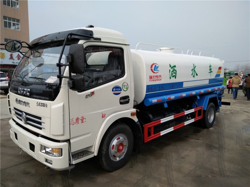 東風(fēng)多利卡（8方）灑水車(chē)