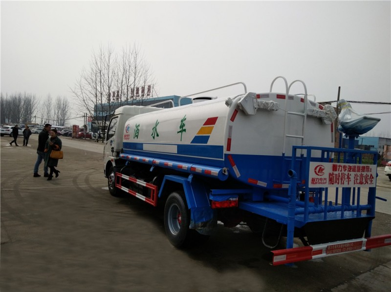東風(fēng)多利卡（8方）灑水車(chē)圖片