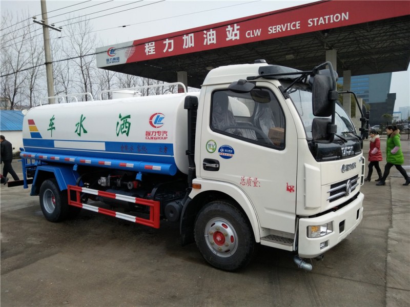 東風(fēng)多利卡（8方）灑水車(chē)圖片