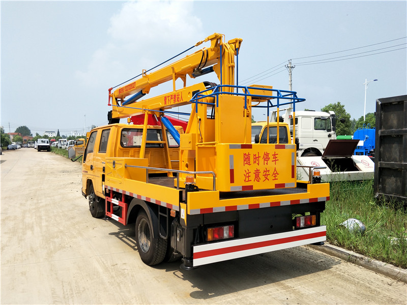 江鈴雙排12米藍(lán)牌高空作業(yè)車圖片