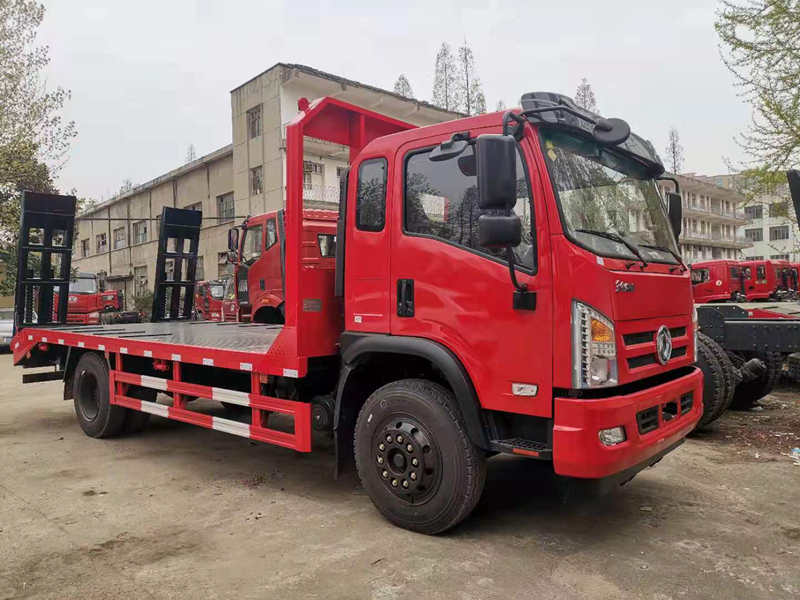 東風(fēng)華神D912平板運(yùn)輸車(chē)