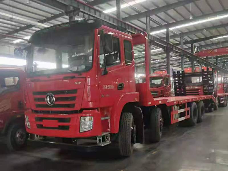 東風(fēng)錦程前四后八平板運輸車